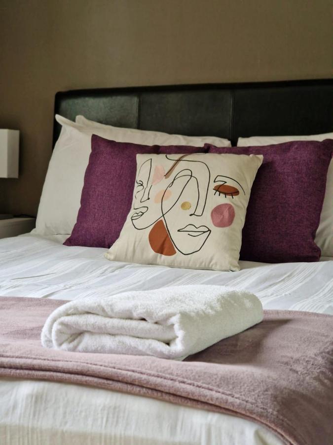 3 Bedrooms Flat Near Russell Square لندن المظهر الخارجي الصورة