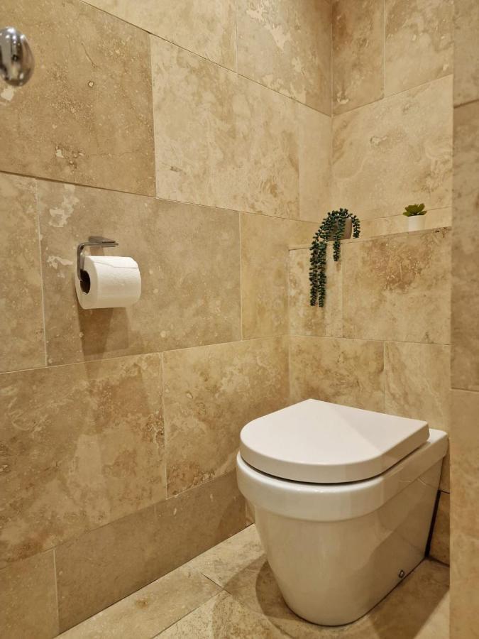 3 Bedrooms Flat Near Russell Square لندن المظهر الخارجي الصورة